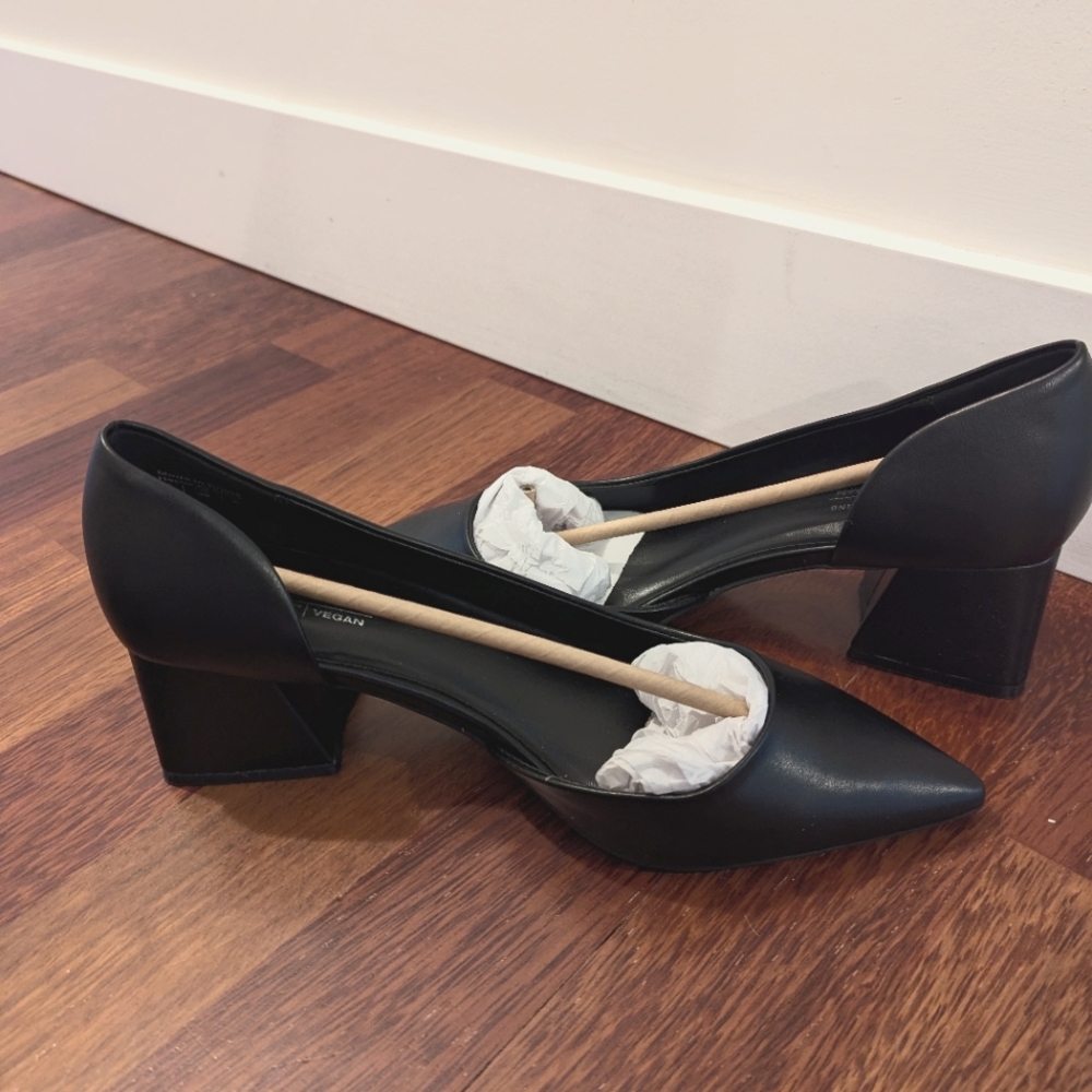 Call It Spring black low heel size 8.5